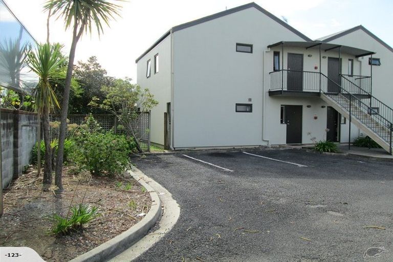 Photo of property in Norfolk Pines, 1/437B Albany Highway, Albany, Auckland, 0632