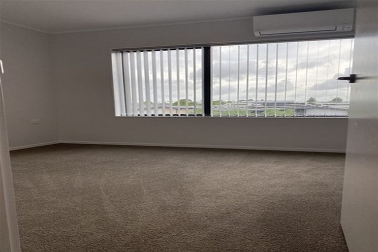 Photo of property in 91 Battalion Drive, Papakura, 2110