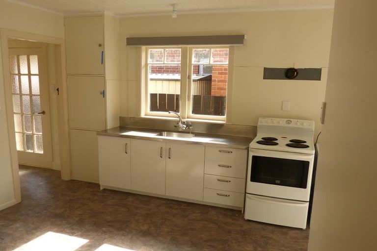 Photo of property in 1/3 Henry Street, Ebdentown, Upper Hutt, 5018