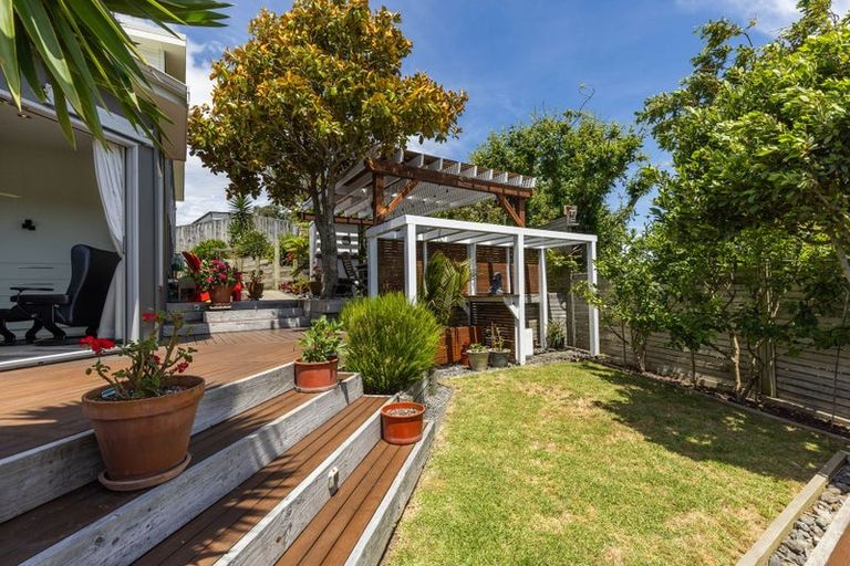 Photo of property in 12 Charlotte Way, Raumati South, Paraparaumu, 5032