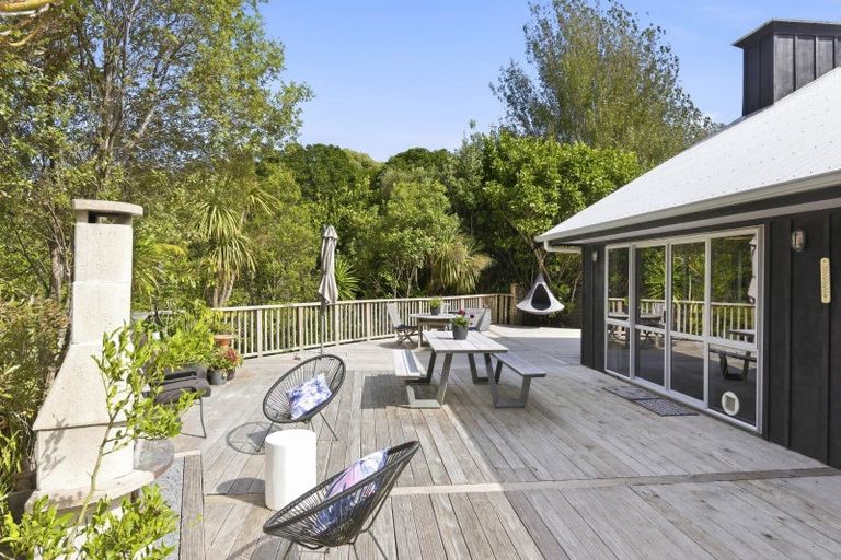 Photo of property in 132 Maui Pomare Road, Nikau Valley, Paraparaumu, 5032