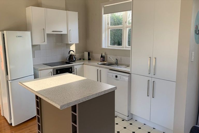 Photo of property in 31 Mandalay Terrace, Khandallah, Wellington, 6035