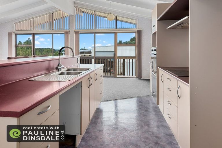 Photo of property in 9 Tauraroa Road, Maungakaramea, Whangarei, 0178