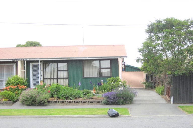 Photo of property in 1/120 Packe Street, Edgeware, Christchurch, 8013