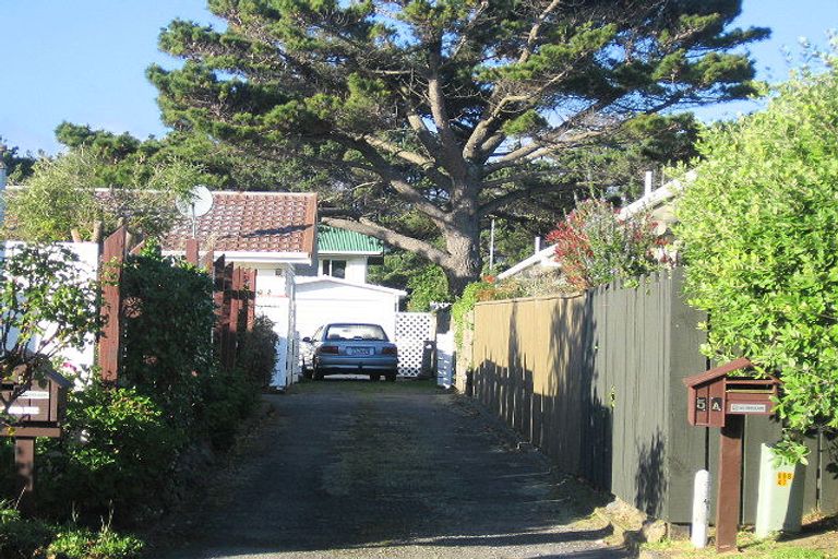Photo of property in 5 Olive Terrace, Paraparaumu Beach, Paraparaumu, 5032