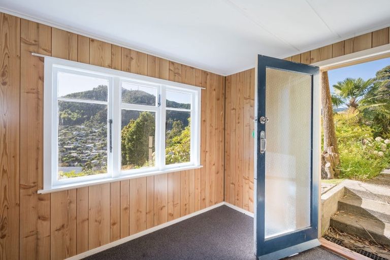 Photo of property in 16 Thompson Terrace, Toi Toi, Nelson, 7010