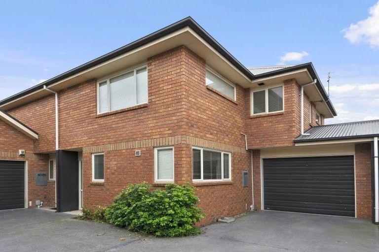 Photo of property in 113c Clarence Street, Riccarton, Christchurch, 8011