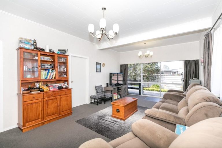 Photo of property in 7 Hilton Road, St Andrews, Hamilton, 3200