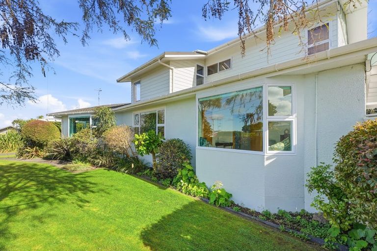 Photo of property in 5 Eaton Crescent, Otamatea, Whanganui, 4500