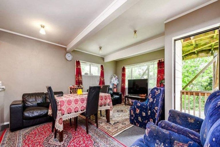 Photo of property in 12a Sabulite Road, Kelston, Auckland, 0602