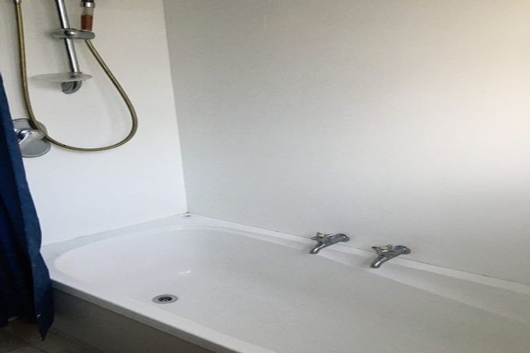 Photo of property in 11 Woodgrove Avenue, North New Brighton, Christchurch, 8083