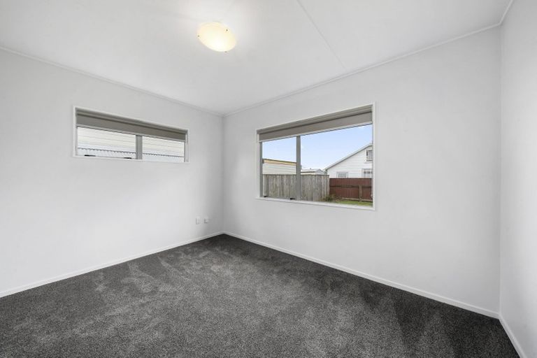 Photo of property in 9a Kebbell Avenue, Levin, 5510