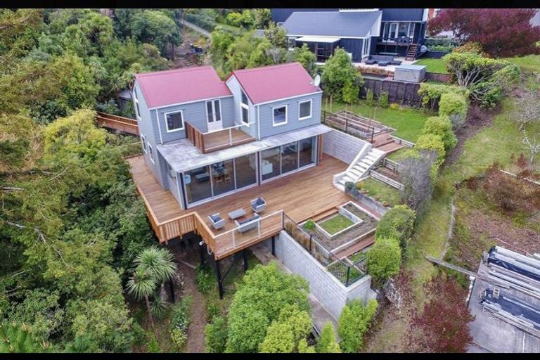 Photo of property in 128 Dyers Pass Road, Cashmere, Christchurch, 8022