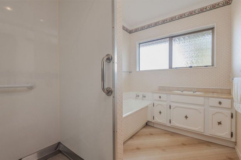 Photo of property in 95c Long Melford Road, Awapuni, Palmerston North, 4412