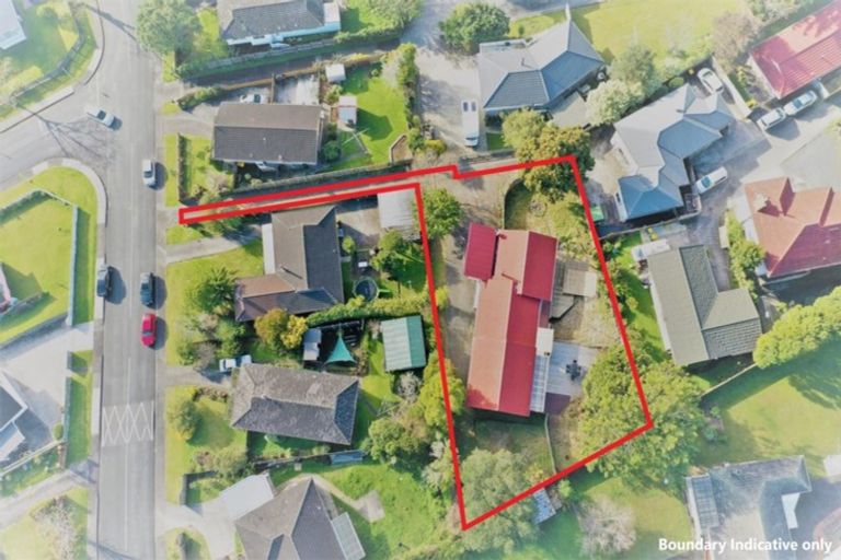 Photo of property in 39 Waitaki Street, Henderson, Auckland, 0612