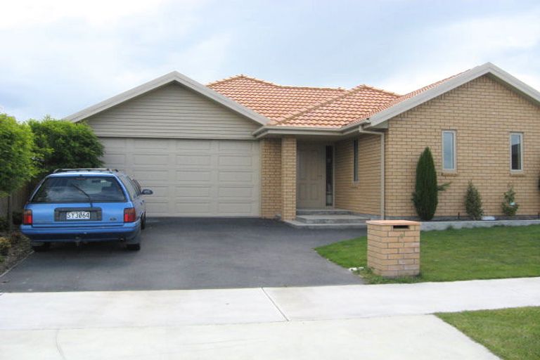 Photo of property in 8 Bayliss Close, Northwood, Christchurch, 8051