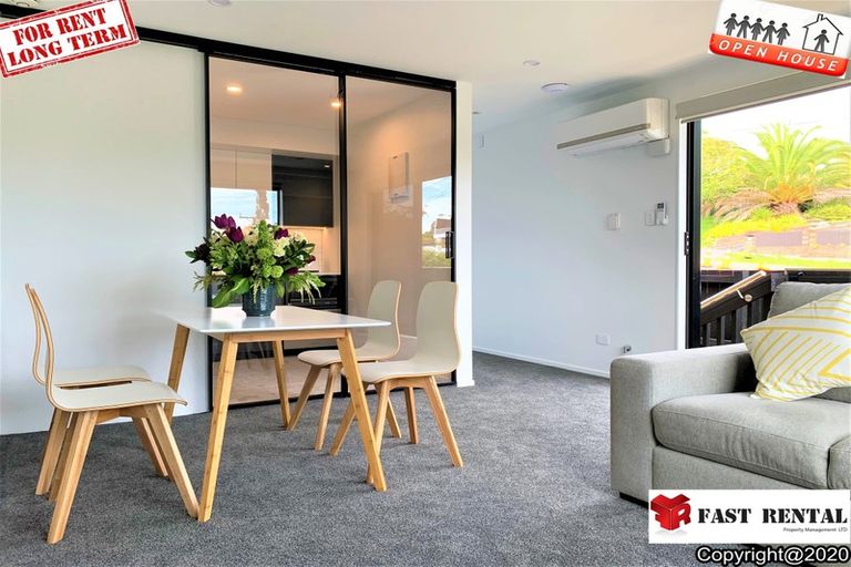 Photo of property in 112 Tamahere Drive, Glenfield, Auckland, 0629