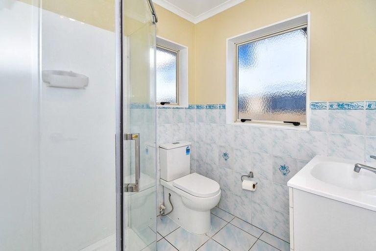 Photo of property in 1/36a Kenderdine Road, Papatoetoe, Auckland, 2025