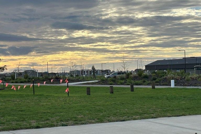 Photo of property in 4 Manhattan Crescent, Papamoa, 3118