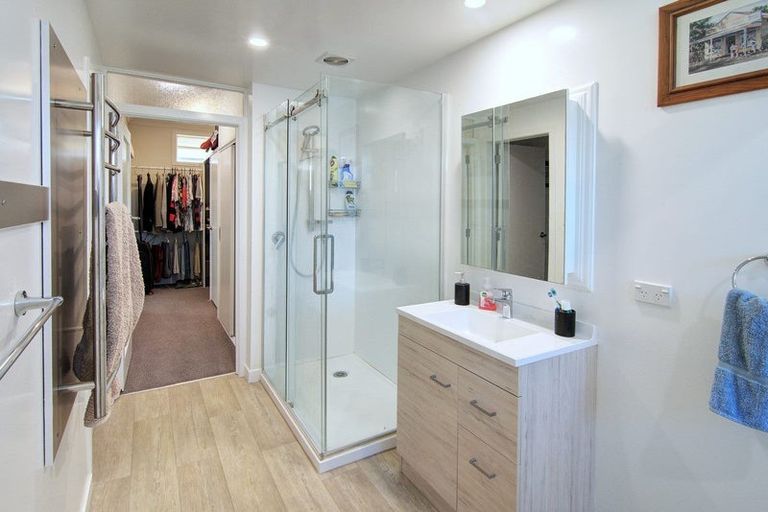 Photo of property in 1/26 Roberts Road, Lansdowne, Masterton, 5810