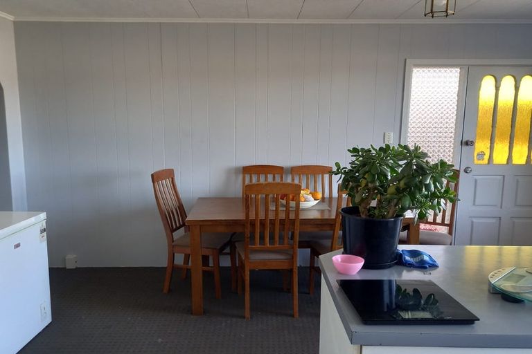 Photo of property in 33 Merrington Crescent, Aranui, Christchurch, 8061