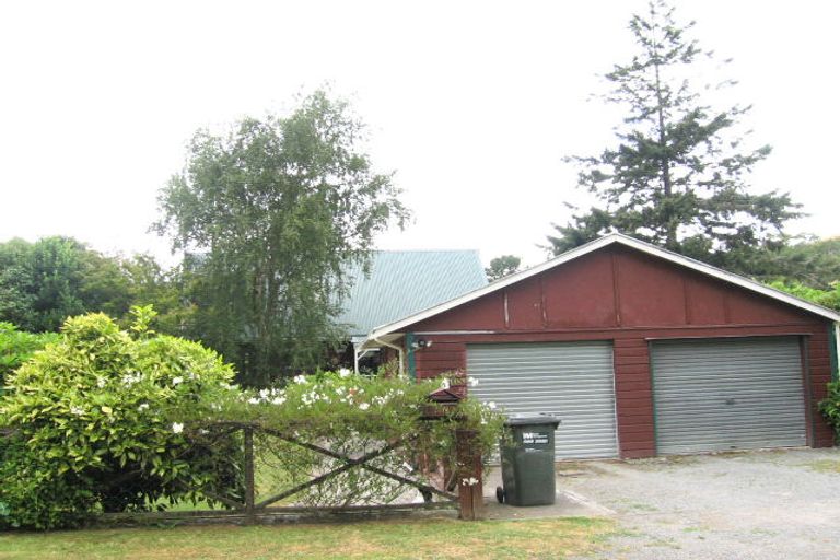 Photo of property in 29 Bridge Road, Birchville, Upper Hutt, 5018
