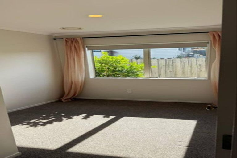 Photo of property in 33 Blue Heron Rise, Stanmore Bay, Whangaparaoa, 0932