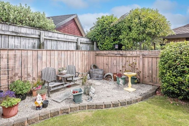 Photo of property in 96 Cedar Drive, Paraparaumu Beach, Paraparaumu, 5032