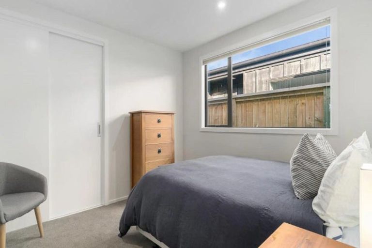 Photo of property in 11 Bale Road, Jacks Point, 9371