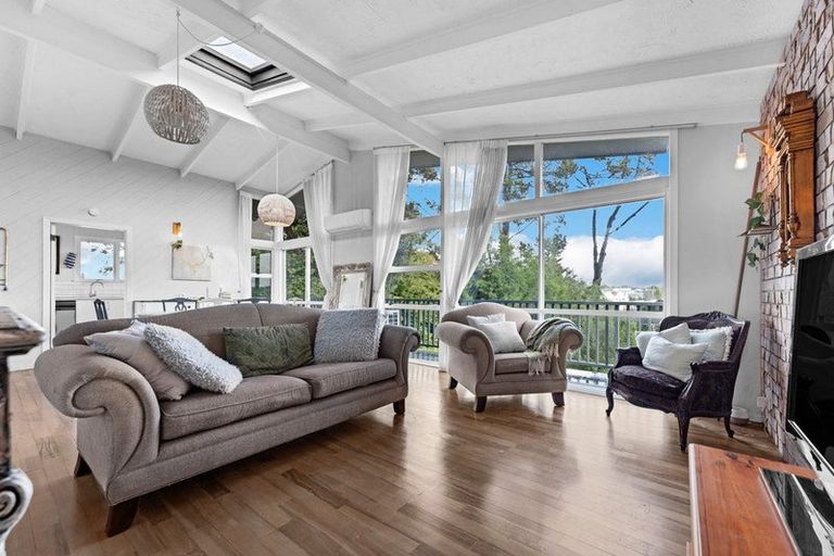 Photo of property in 84 Millbrook Road, Henderson, Auckland, 0612