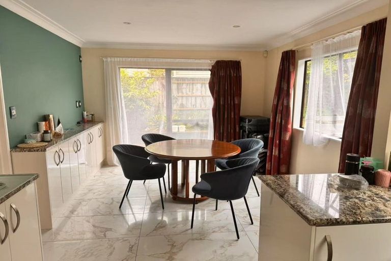 Photo of property in 20 Karetu Road, Greenlane, Auckland, 1051