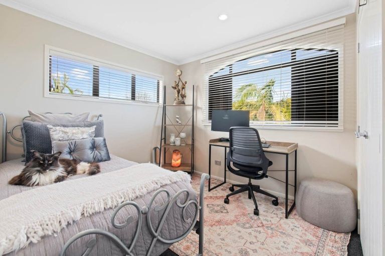Photo of property in 78 Cyril French Drive, Flat Bush, Auckland, 2016
