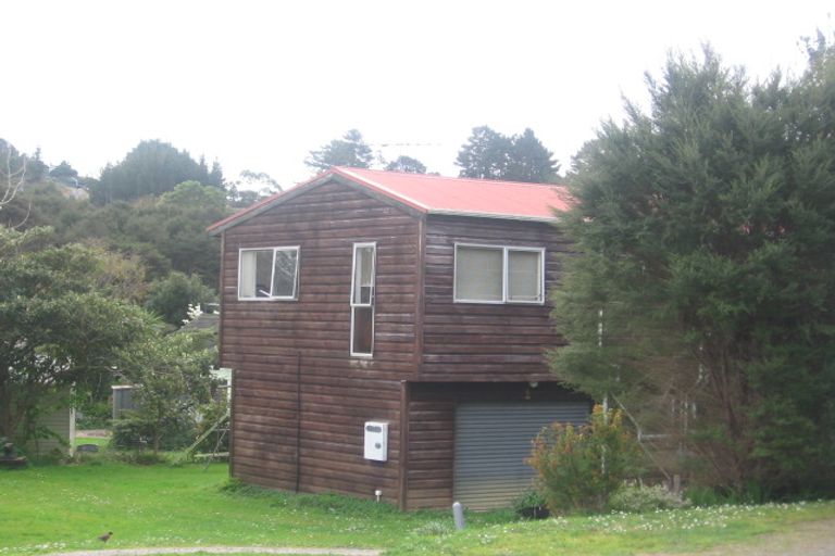Photo of property in 55 Driving Creek Road, Coromandel, 3506