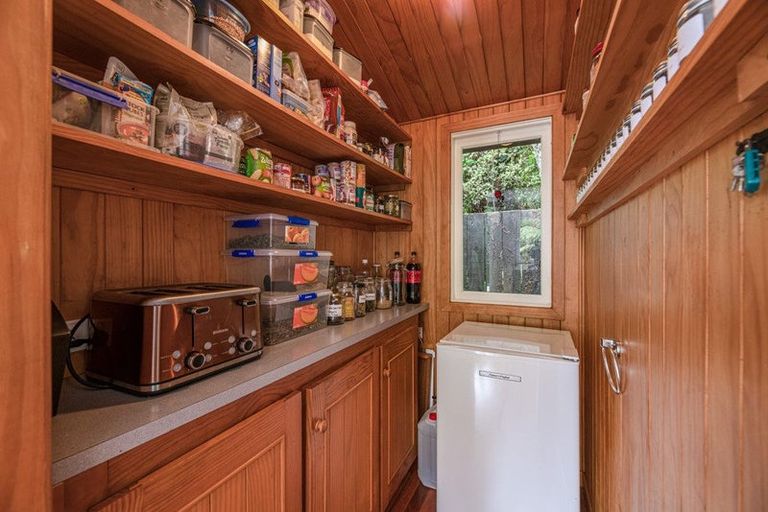 Photo of property in 10 Westridge Road, Titirangi, Auckland, 0604