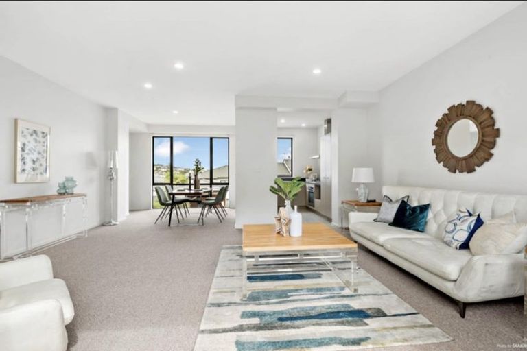 Photo of property in 38/22 Northcross Drive, Oteha, Auckland, 0632