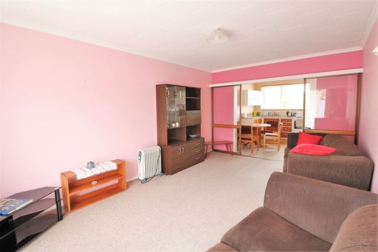 Photo of property in 3/10 Roslyn Terrace, West End, Timaru, 7910