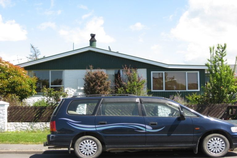 Photo of property in 21 Martyn Street, Rangiora, 7400