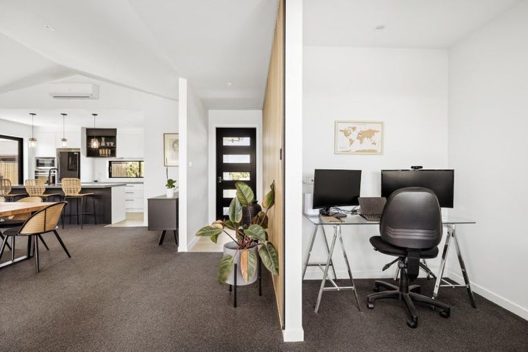 Photo of property in 16 Hiria Crescent, Papamoa Beach, Papamoa, 3118