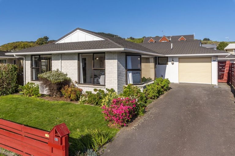 Photo of property in 16a Awatea Avenue, Paraparaumu, 5032