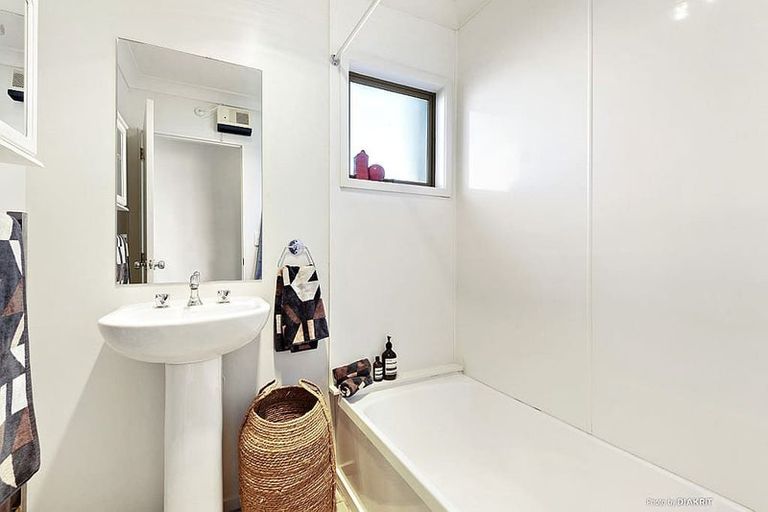 Photo of property in 8a Birkhall Grove, Strathmore Park, Wellington, 6022