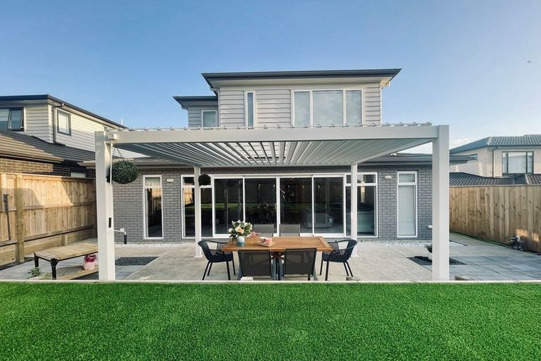 Photo of property in 21 Yulia Road, Flat Bush, Auckland, 2016