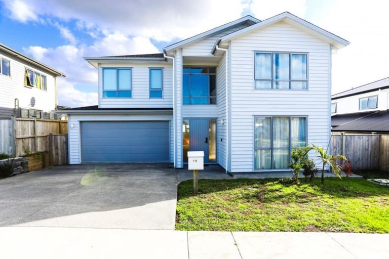 Photo of property in 18 Kingfisher Road, Silverdale, 0932