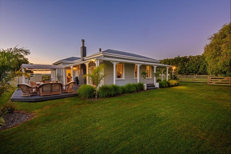 Photo of property in 1807 Kimbolton Road, Kiwitea, Feilding, 4777