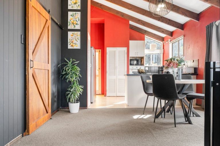 Photo of property in 55 Maratahu Street, Westown, New Plymouth, 4310
