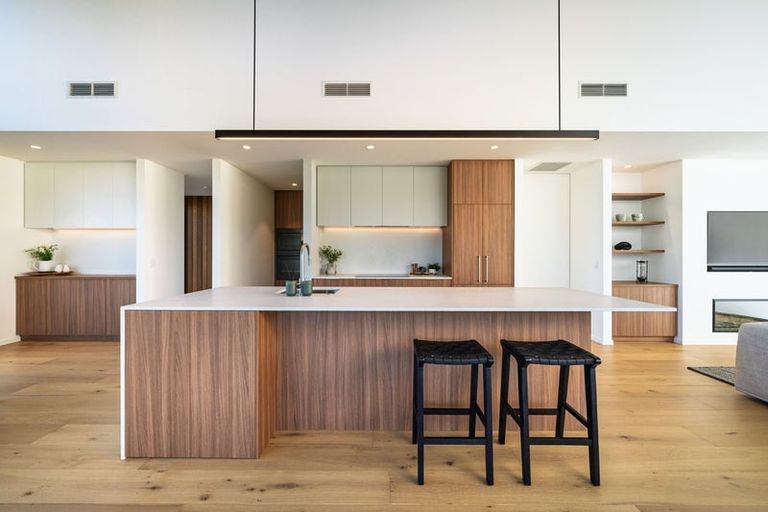 Photo of property in 16 Mccaw Mews, Wanaka, 9305