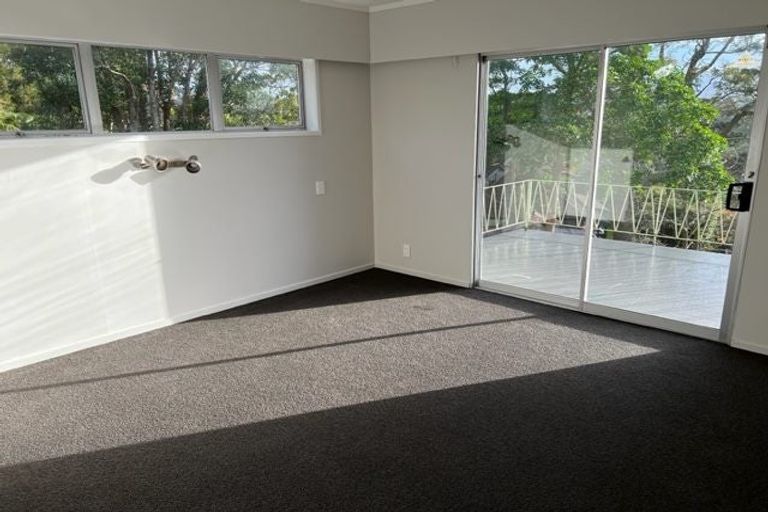 Photo of property in 3/53 Onewa Road, Northcote, Auckland, 0627