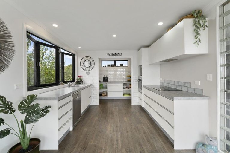 Photo of property in 14 Duncans Way, Otaki Beach, Otaki, 5512