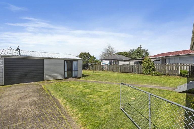 Photo of property in 496 Roscommon Road, Clendon Park, Auckland, 2103