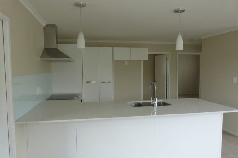 Photo of property in 28c Tram Valley Road, Swanson, Auckland, 0614