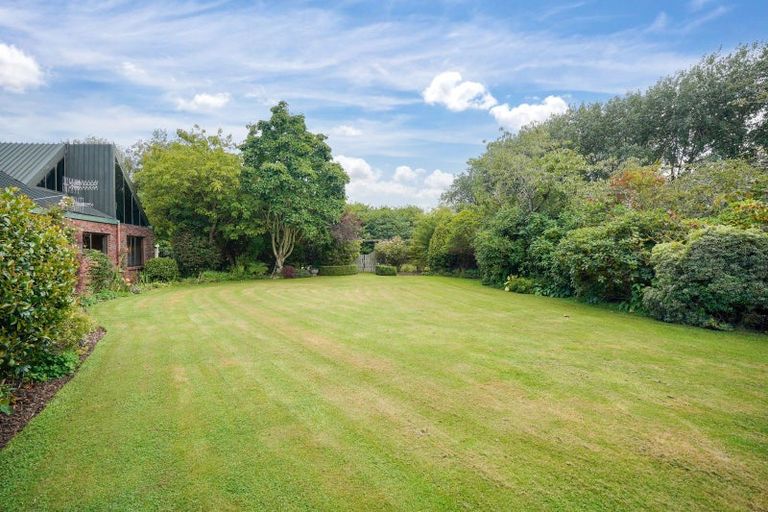 Photo of property in 54 Mckellar Road, Seaward Bush, Invercargill, 9871